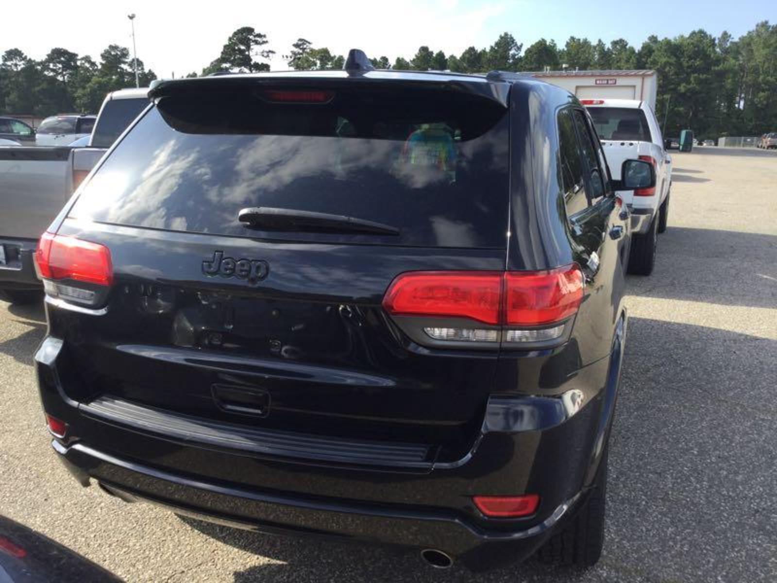 2015 Jeep Grand Cherokee LAREDO