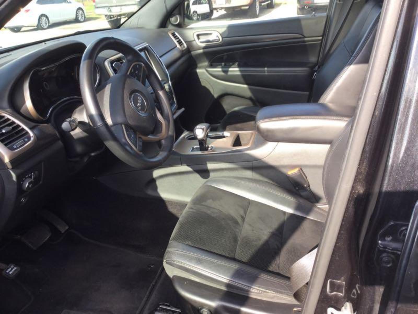 2015 Jeep Grand Cherokee LAREDO