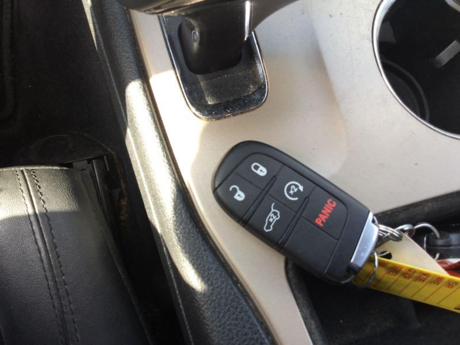 2015 Jeep Grand Cherokee LAREDO