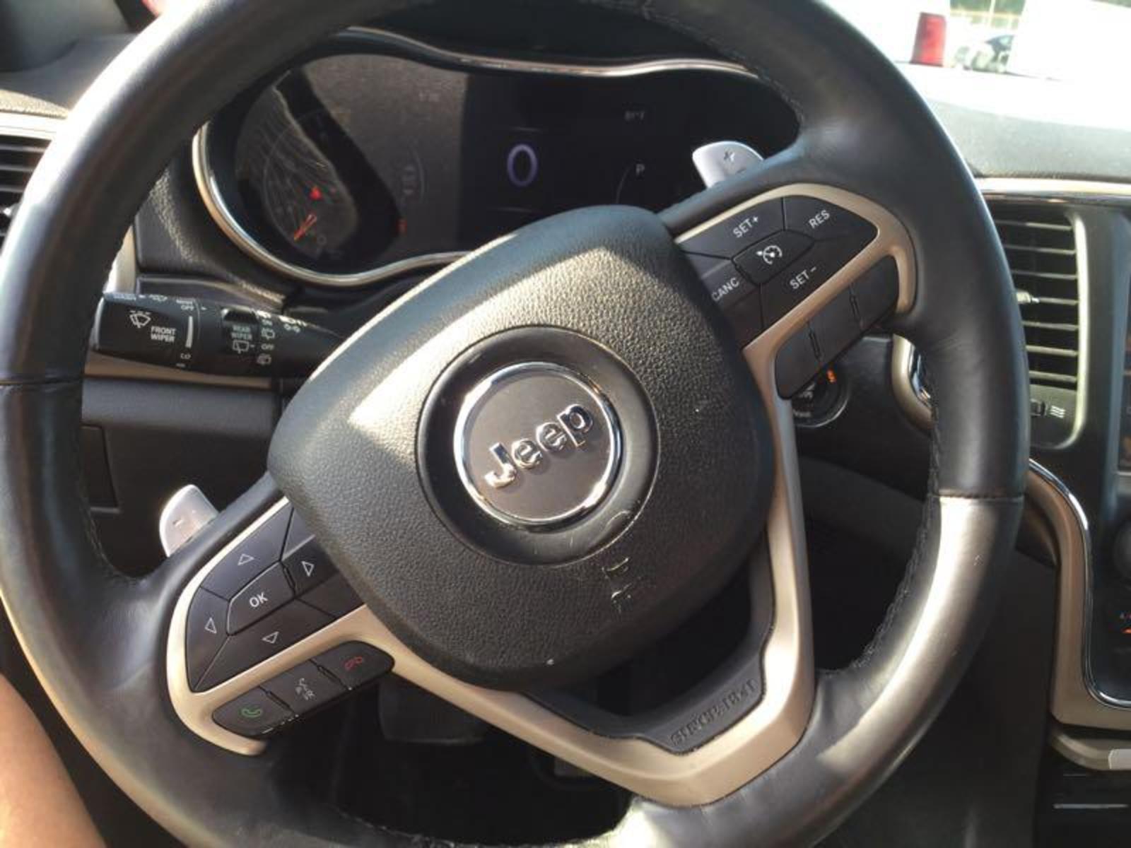 2015 Jeep Grand Cherokee LAREDO