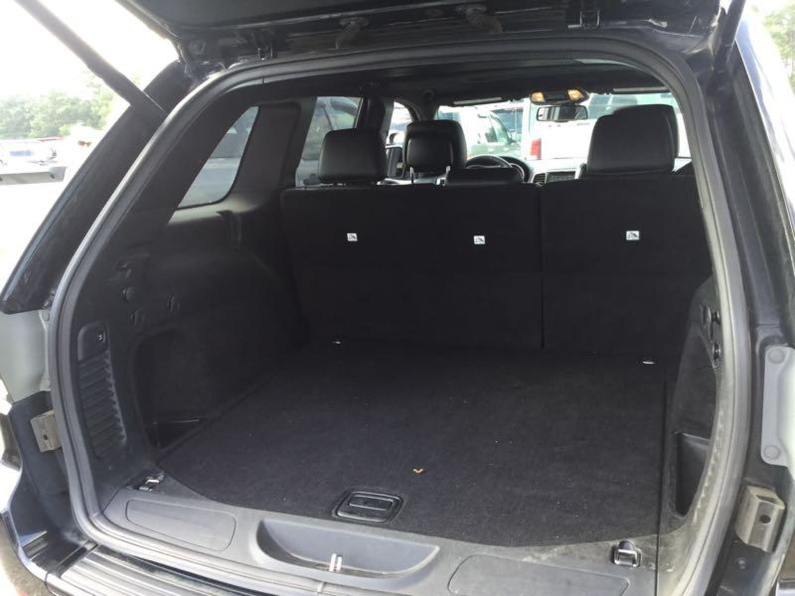 2015 Jeep Grand Cherokee LAREDO